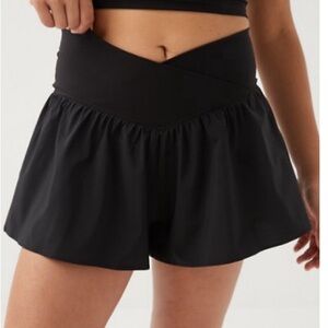 aerie black crossover shorts ⭐️